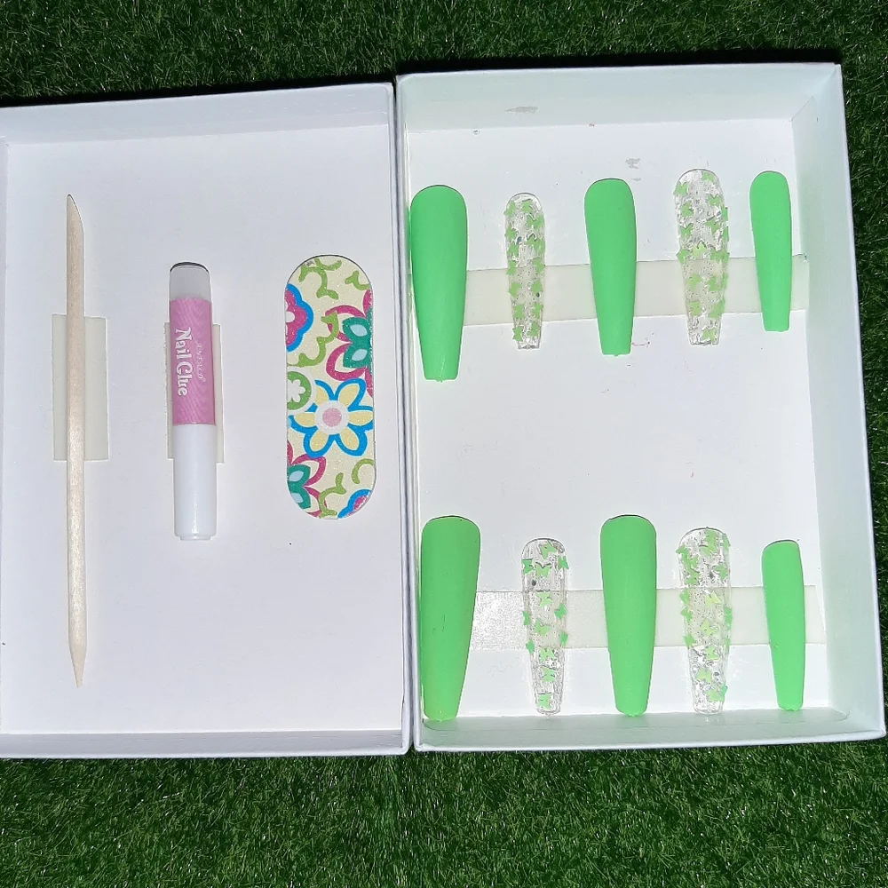 Matte coffin nails - Picture 4 of 5